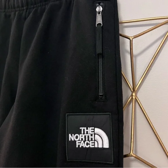 The North Face Black Logo Patch - Picture 4 of 7
